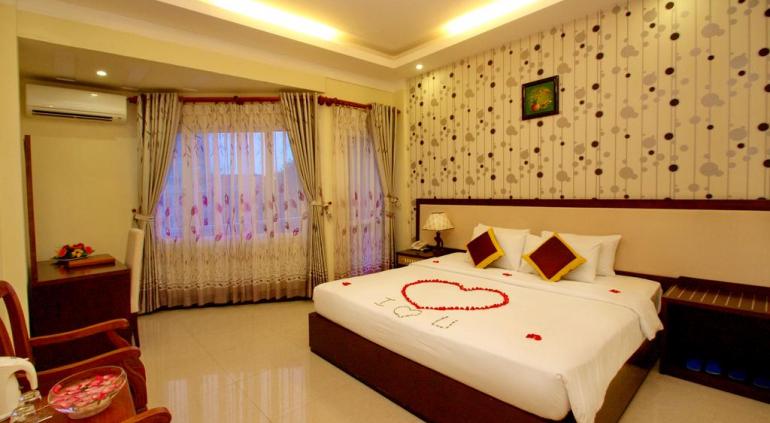Luxury Nha Trang Hotel.jpg